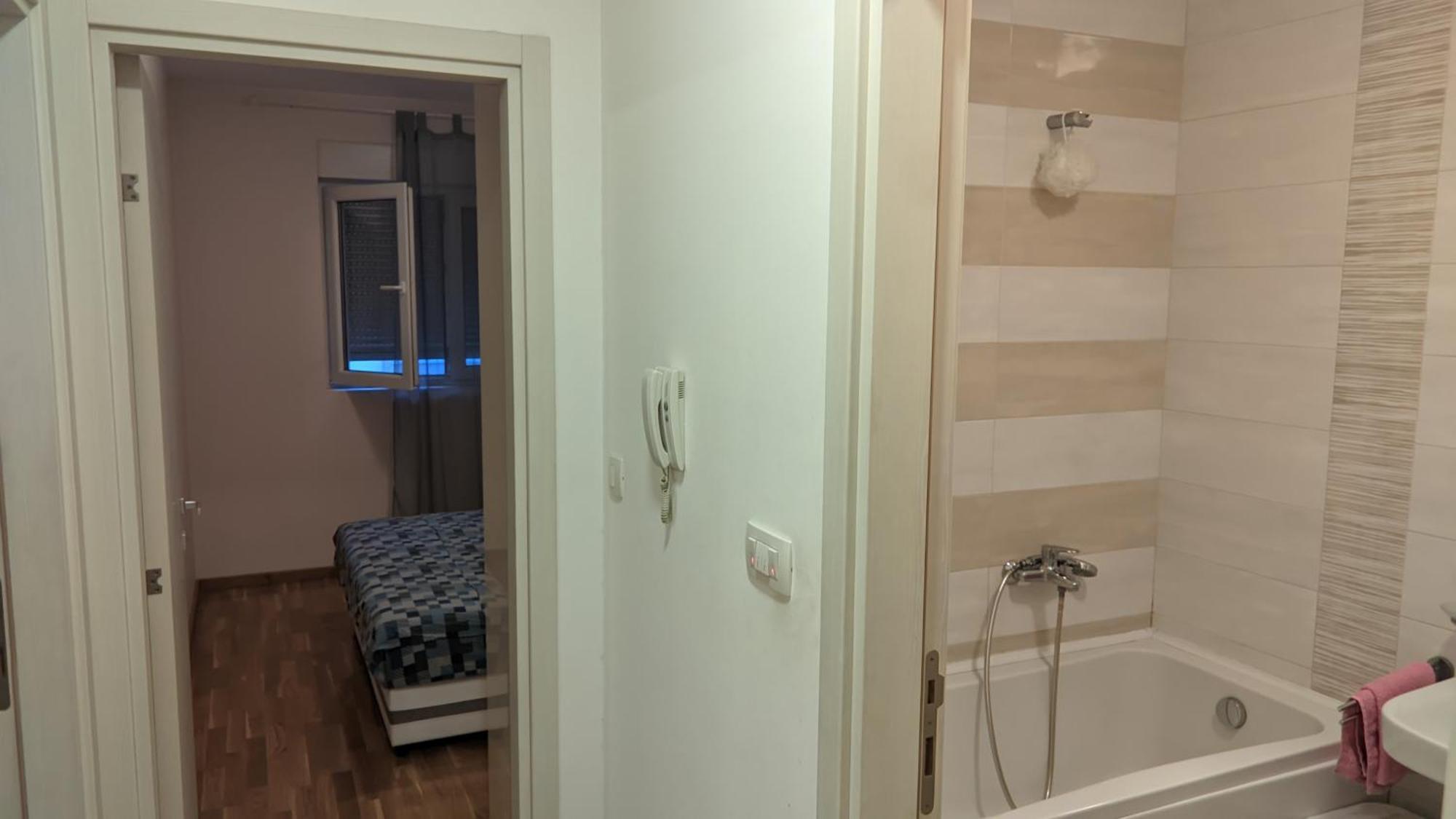 Guest House Mikeli Podgorica Eksteriør billede