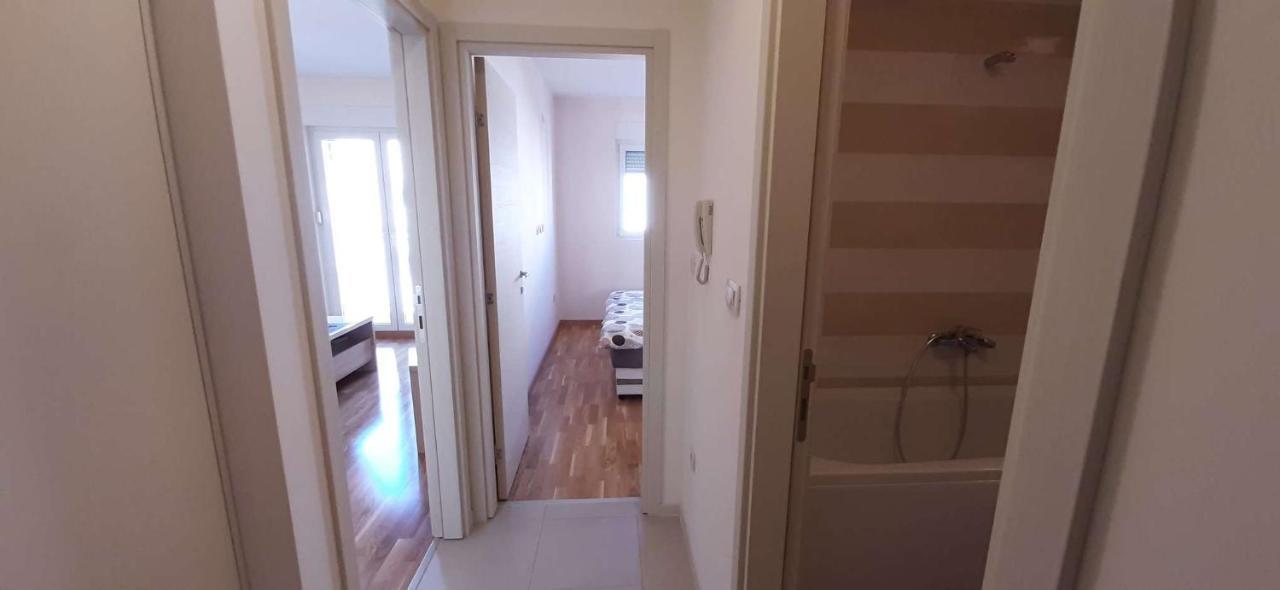 Guest House Mikeli Podgorica Eksteriør billede